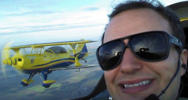 Murió piloto acrobático brasileño al caer su avión 1 1776 Breve 2
